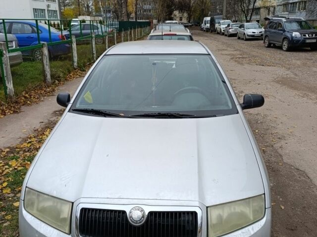 Серый Шкода Фабия, объемом двигателя 1.4 л и пробегом 288 тыс. км за 1888 $, фото 1 на Automoto.ua