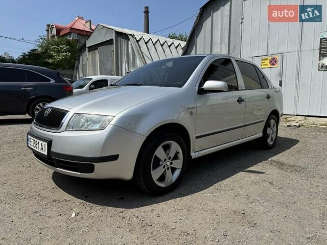 Сірий Шкода Фабія, об'ємом двигуна 1.39 л та пробігом 185 тис. км за 5300 $, фото 1 на Automoto.ua