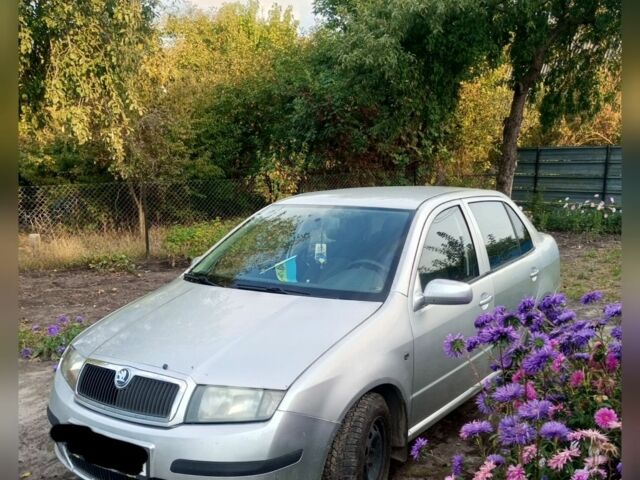 Серый Шкода Фабия, объемом двигателя 1 л и пробегом 360 тыс. км за 3200 $, фото 1 на Automoto.ua