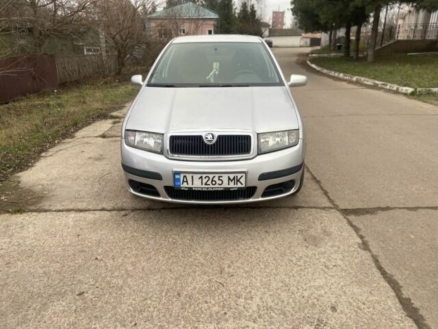 Серый Шкода Фабия, объемом двигателя 1.2 л и пробегом 195 тыс. км за 2850 $, фото 1 на Automoto.ua