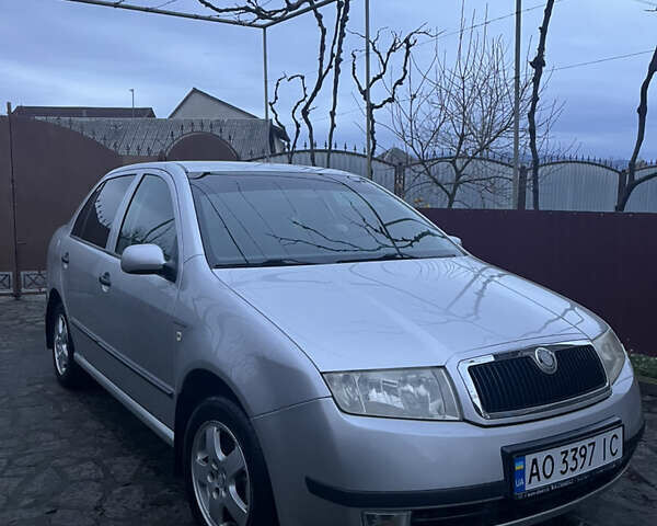 Серый Шкода Фабия, объемом двигателя 1.39 л и пробегом 187 тыс. км за 3500 $, фото 1 на Automoto.ua