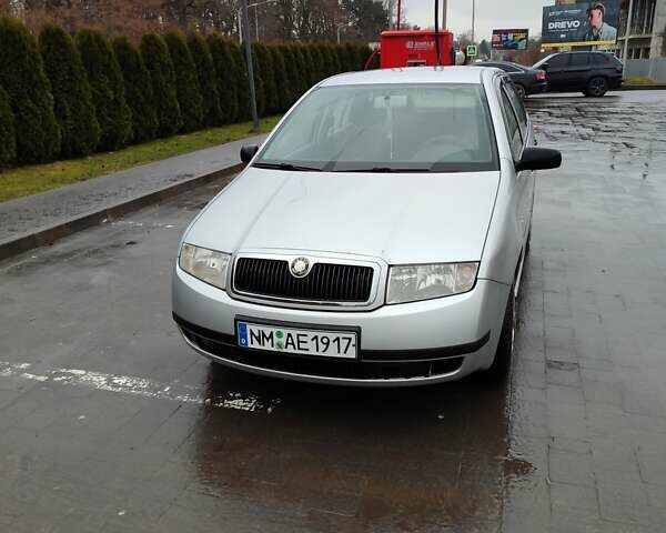 Серый Шкода Фабия, объемом двигателя 1.4 л и пробегом 254 тыс. км за 1500 $, фото 1 на Automoto.ua