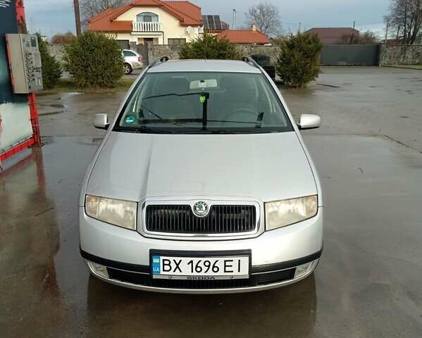 Серый Шкода Фабия, объемом двигателя 1.39 л и пробегом 210 тыс. км за 4100 $, фото 1 на Automoto.ua
