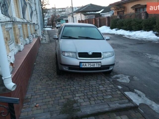 Сірий Шкода Фабія, об'ємом двигуна 1.4 л та пробігом 390 тис. км за 3850 $, фото 1 на Automoto.ua