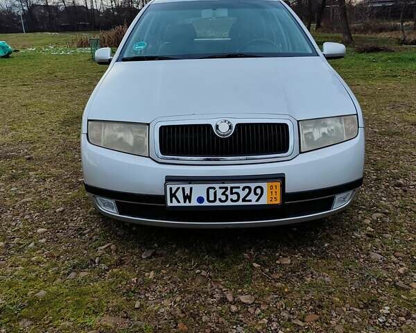 Сірий Шкода Фабія, об'ємом двигуна 1.4 л та пробігом 196 тис. км за 4900 $, фото 1 на Automoto.ua