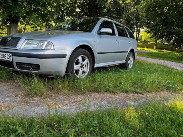 Сірий Шкода Фабія, об'ємом двигуна 2 л та пробігом 574 тис. км за 3510 $, фото 1 на Automoto.ua
