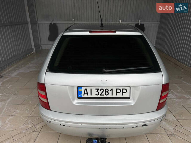 Сірий Шкода Фабія, об'ємом двигуна 1.4 л та пробігом 600 тис. км за 3300 $, фото 1 на Automoto.ua