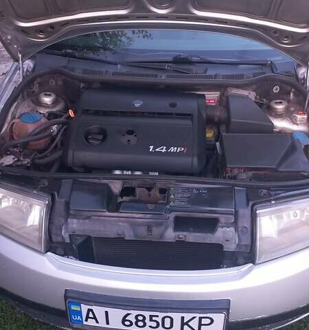 Серый Шкода Фабия, объемом двигателя 1.4 л и пробегом 395 тыс. км за 4100 $, фото 1 на Automoto.ua