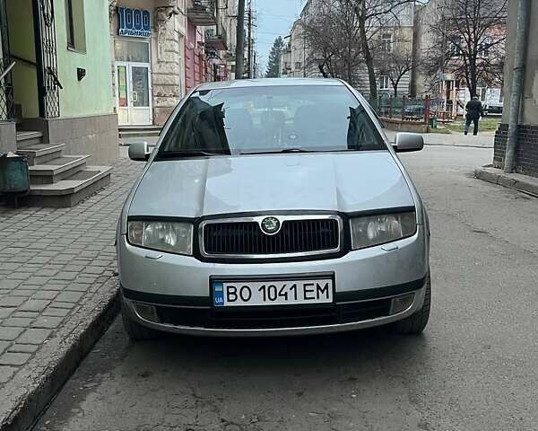 Серый Шкода Фабия, объемом двигателя 1.9 л и пробегом 370 тыс. км за 4000 $, фото 1 на Automoto.ua