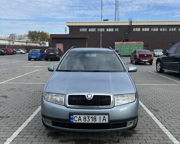 Сірий Шкода Фабія, об'ємом двигуна 1.39 л та пробігом 210 тис. км за 4500 $, фото 1 на Automoto.ua