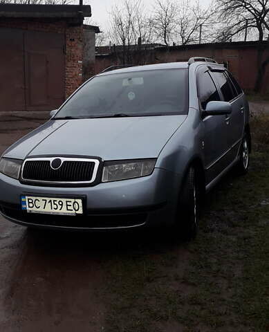 Серый Шкода Фабия, объемом двигателя 1.4 л и пробегом 300 тыс. км за 2900 $, фото 1 на Automoto.ua