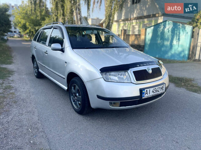 Сірий Шкода Фабія, об'ємом двигуна 1.39 л та пробігом 239 тис. км за 3900 $, фото 1 на Automoto.ua