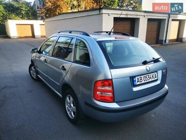 Серый Шкода Фабия, объемом двигателя 1.39 л и пробегом 217 тыс. км за 5200 $, фото 1 на Automoto.ua