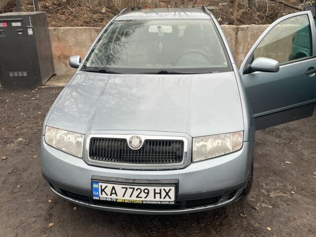 Сірий Шкода Фабія, об'ємом двигуна 1.4 л та пробігом 204 тис. км за 3700 $, фото 1 на Automoto.ua