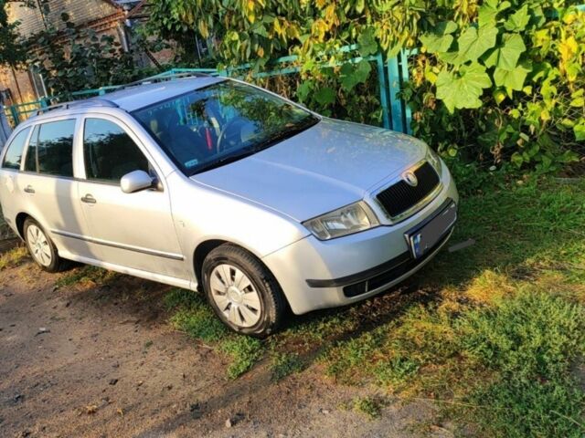 Серый Шкода Фабия, объемом двигателя 1.4 л и пробегом 258 тыс. км за 2800 $, фото 1 на Automoto.ua