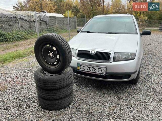 Шкода Фабия 2003 в Львове на Automoto.ua Серый Шкода Фабия, объемом двигателя 1.39 л и пробегом 167 тыс. км за 3150 $, фото 1 на Automoto.ua