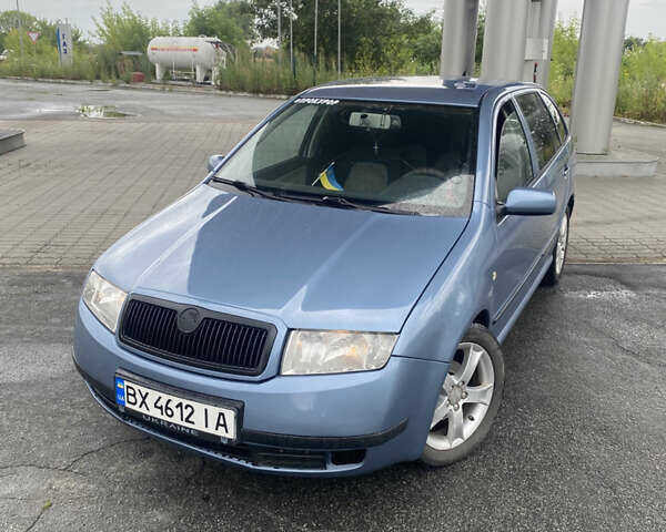 Серый Шкода Фабия, объемом двигателя 1.2 л и пробегом 270 тыс. км за 3100 $, фото 1 на Automoto.ua