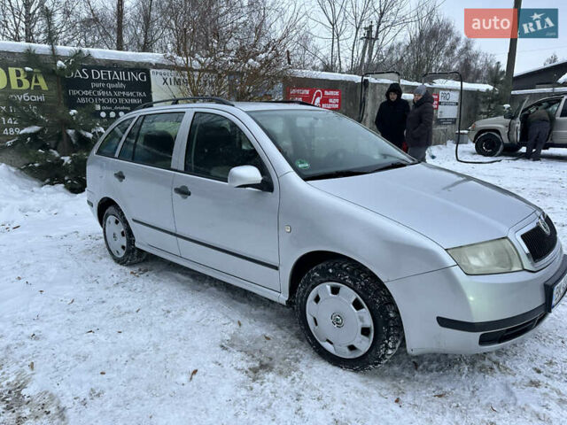 Серый Шкода Фабия, объемом двигателя 1.39 л и пробегом 293 тыс. км за 3800 $, фото 1 на Automoto.ua