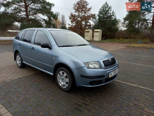 Серый Шкода Фабия, объемом двигателя 1.2 л и пробегом 220 тыс. км за 3500 $, фото 1 на Automoto.ua