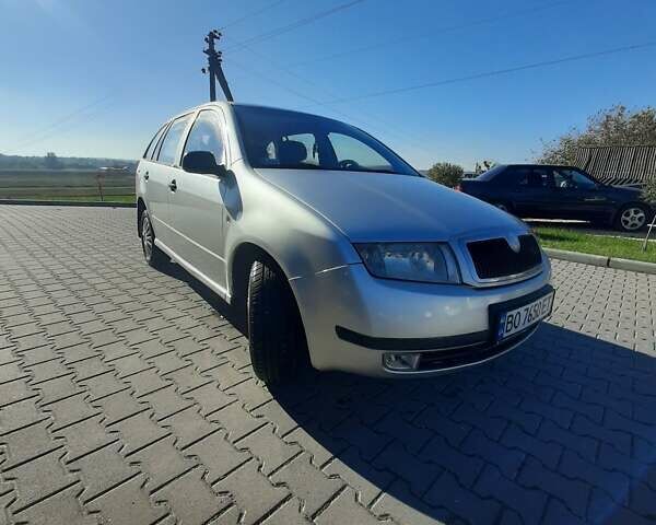 Шкода Фабия 2004 в Шумск на Automoto.ua Серый Шкода Фабия, объемом двигателя 1.39 л и пробегом 300 тыс. км за 2900 $, фото 1 на Automoto.ua