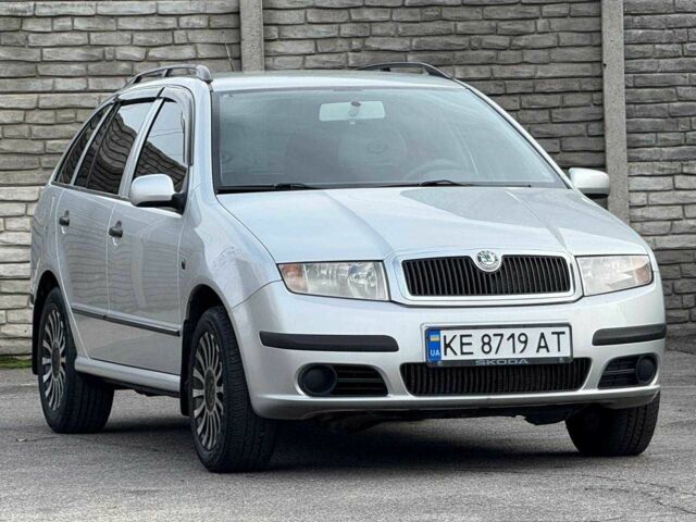 Шкода Фабія 2004 у Дніпро (Дніпропетровську) на Automoto.ua Сірий Шкода Фабія, об'ємом двигуна 1.4 л та пробігом 192 тис. км за 4200 $, фото 1 на Automoto.ua