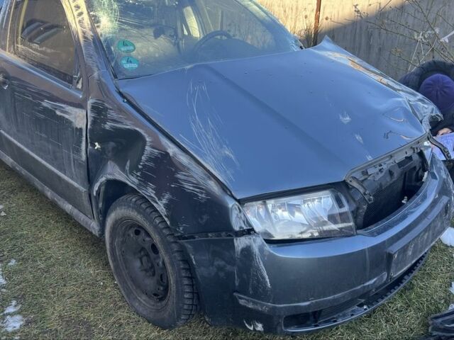 Серый Шкода Фабия, объемом двигателя 1.4 л и пробегом 198 тыс. км за 1200 $, фото 1 на Automoto.ua