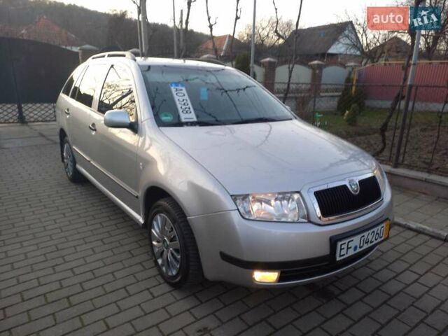 Серый Шкода Фабия, объемом двигателя 1.4 л и пробегом 220 тыс. км за 4600 $, фото 1 на Automoto.ua