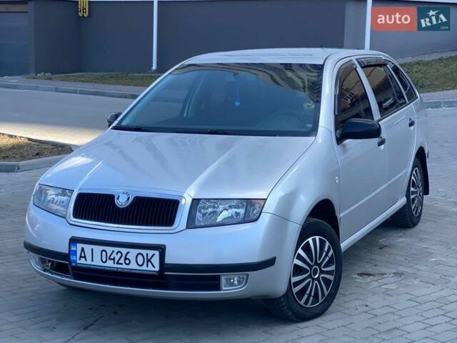 Серый Шкода Фабия, объемом двигателя 1.2 л и пробегом 227 тыс. км за 2750 $, фото 1 на Automoto.ua
