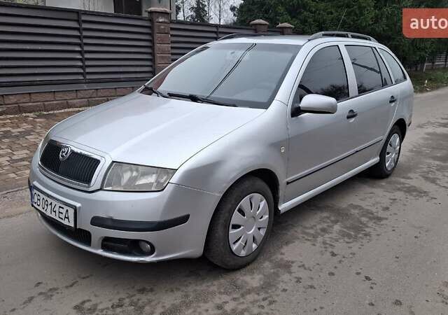 Серый Шкода Фабия, объемом двигателя 1.39 л и пробегом 238 тыс. км за 2700 $, фото 1 на Automoto.ua