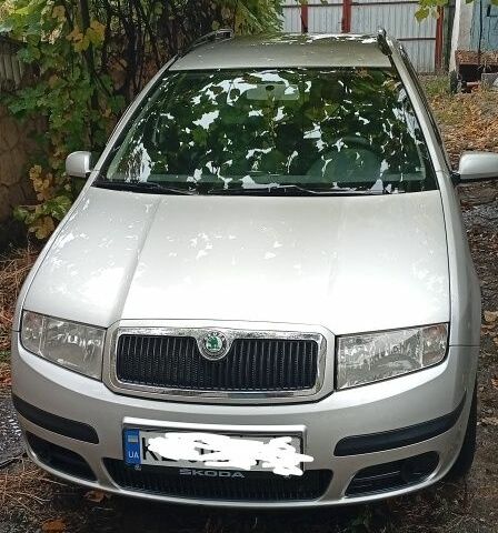 Сірий Шкода Фабія, об'ємом двигуна 0 л та пробігом 192 тис. км за 4700 $, фото 1 на Automoto.ua