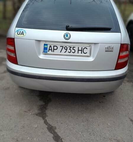 Сірий Шкода Фабія, об'ємом двигуна 1.2 л та пробігом 330 тис. км за 3500 $, фото 1 на Automoto.ua