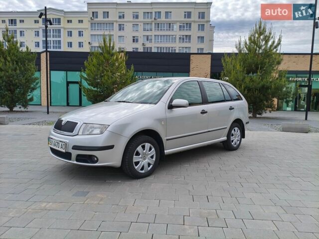 Сірий Шкода Фабія, об'ємом двигуна 1.4 л та пробігом 120 тис. км за 4500 $, фото 1 на Automoto.ua