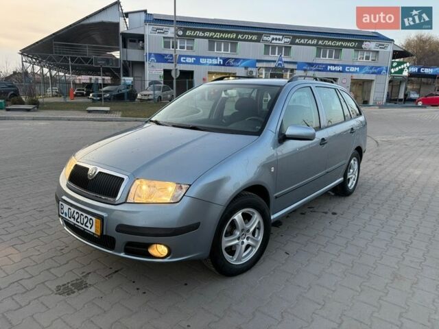 Сірий Шкода Фабія, об'ємом двигуна 1.39 л та пробігом 191 тис. км за 4800 $, фото 1 на Automoto.ua