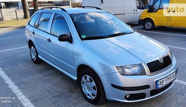 Серый Шкода Фабия, объемом двигателя 1.2 л и пробегом 234 тыс. км за 3000 $, фото 1 на Automoto.ua