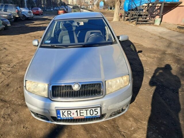 Серый Шкода Фабия, объемом двигателя 1.9 л и пробегом 340 тыс. км за 1700 $, фото 1 на Automoto.ua