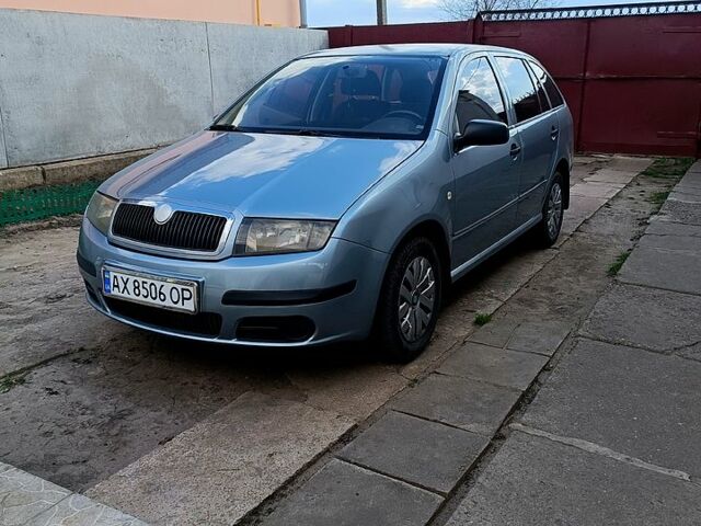 Серый Шкода Фабия, объемом двигателя 1.2 л и пробегом 240 тыс. км за 3100 $, фото 1 на Automoto.ua