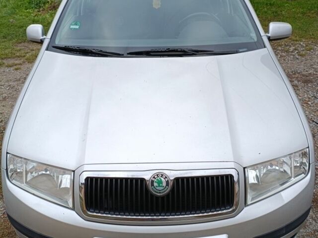 Сірий Шкода Фабія, об'ємом двигуна 1.4 л та пробігом 220 тис. км за 5000 $, фото 1 на Automoto.ua