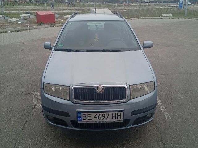 Сірий Шкода Фабія, об'ємом двигуна 1.4 л та пробігом 239 тис. км за 4200 $, фото 1 на Automoto.ua