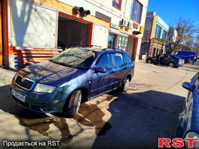 Сірий Шкода Фабія, об'ємом двигуна 1.4 л та пробігом 192 тис. км за 3200 $, фото 1 на Automoto.ua