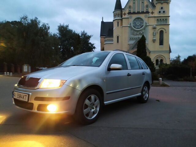 Сірий Шкода Фабія, об'ємом двигуна 0 л та пробігом 280 тис. км за 4800 $, фото 1 на Automoto.ua