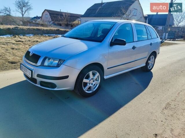 Серый Шкода Фабия, объемом двигателя 1.2 л и пробегом 190 тыс. км за 2999 $, фото 1 на Automoto.ua