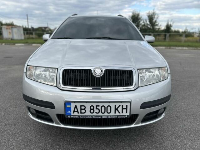 Серый Шкода Фабия, объемом двигателя 1.4 л и пробегом 164 тыс. км за 5400 $, фото 1 на Automoto.ua