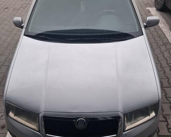 Серый Шкода Фабия, объемом двигателя 1.2 л и пробегом 224 тыс. км за 4000 $, фото 1 на Automoto.ua