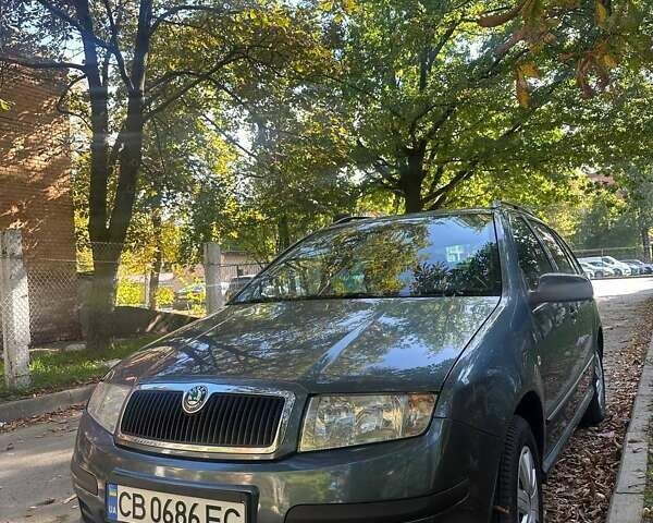 Серый Шкода Фабия, объемом двигателя 1.39 л и пробегом 235 тыс. км за 4000 $, фото 1 на Automoto.ua