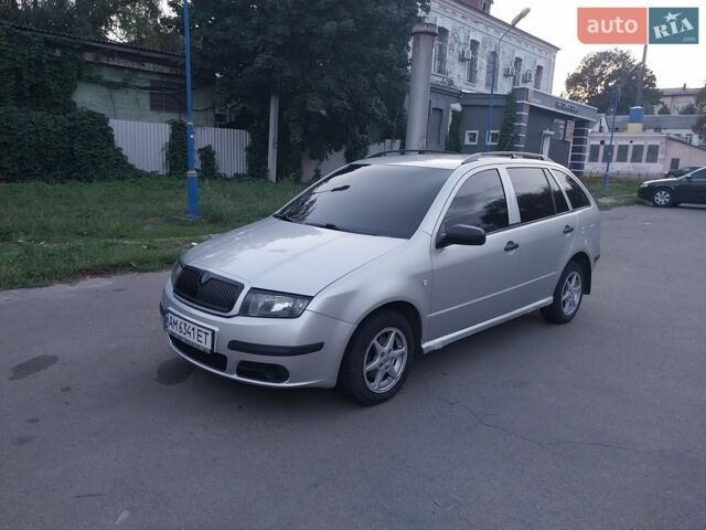 Сірий Шкода Фабія, об'ємом двигуна 1.4 л та пробігом 198 тис. км за 3200 $, фото 1 на Automoto.ua