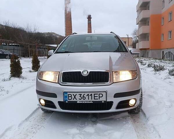 Сірий Шкода Фабія, об'ємом двигуна 1.4 л та пробігом 209 тис. км за 5599 $, фото 1 на Automoto.ua