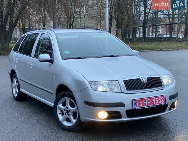 Сірий Шкода Фабія, об'ємом двигуна 1.4 л та пробігом 204 тис. км за 4999 $, фото 1 на Automoto.ua