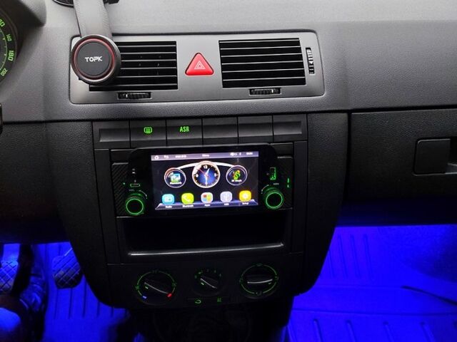 Серый Шкода Фабия, объемом двигателя 1.4 л и пробегом 195 тыс. км за 4500 $, фото 1 на Automoto.ua