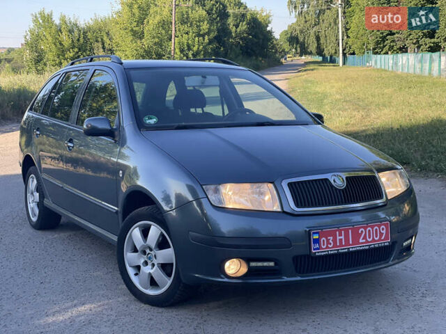 Сірий Шкода Фабія, об'ємом двигуна 1.4 л та пробігом 237 тис. км за 4600 $, фото 1 на Automoto.ua