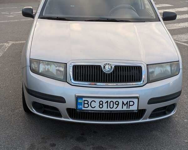 Серый Шкода Фабия, объемом двигателя 1.2 л и пробегом 95 тыс. км за 4350 $, фото 1 на Automoto.ua